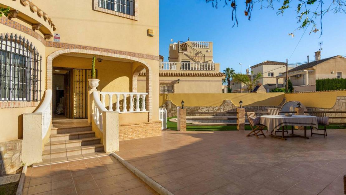 Sale - Villa - Orihuela - La Florida