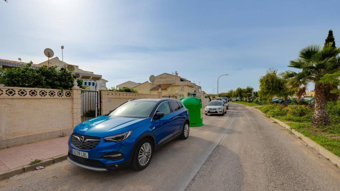 Sale - Villa - Orihuela - La Florida