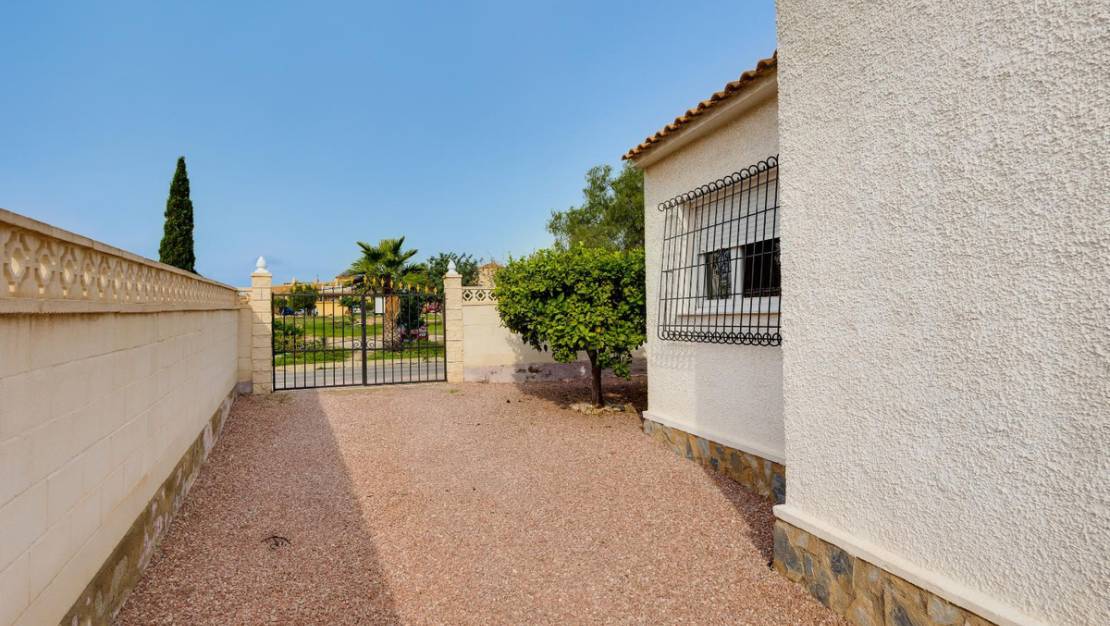 Sale - Villa - Orihuela - La Florida
