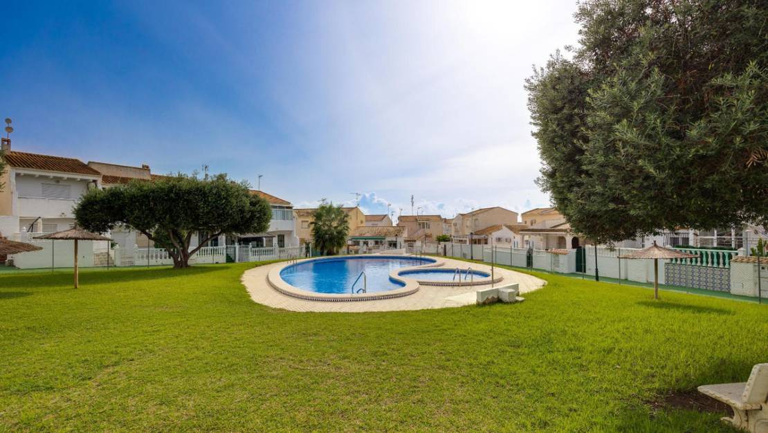 Sale - Villa - Orihuela - La Florida