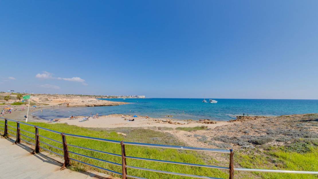 Sale - Villa - Orihuela - La Florida