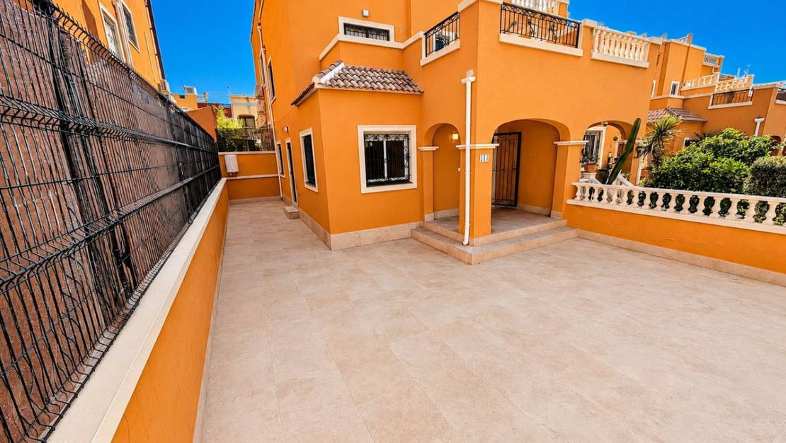 Sale - Villa - Orihuela - La Florida