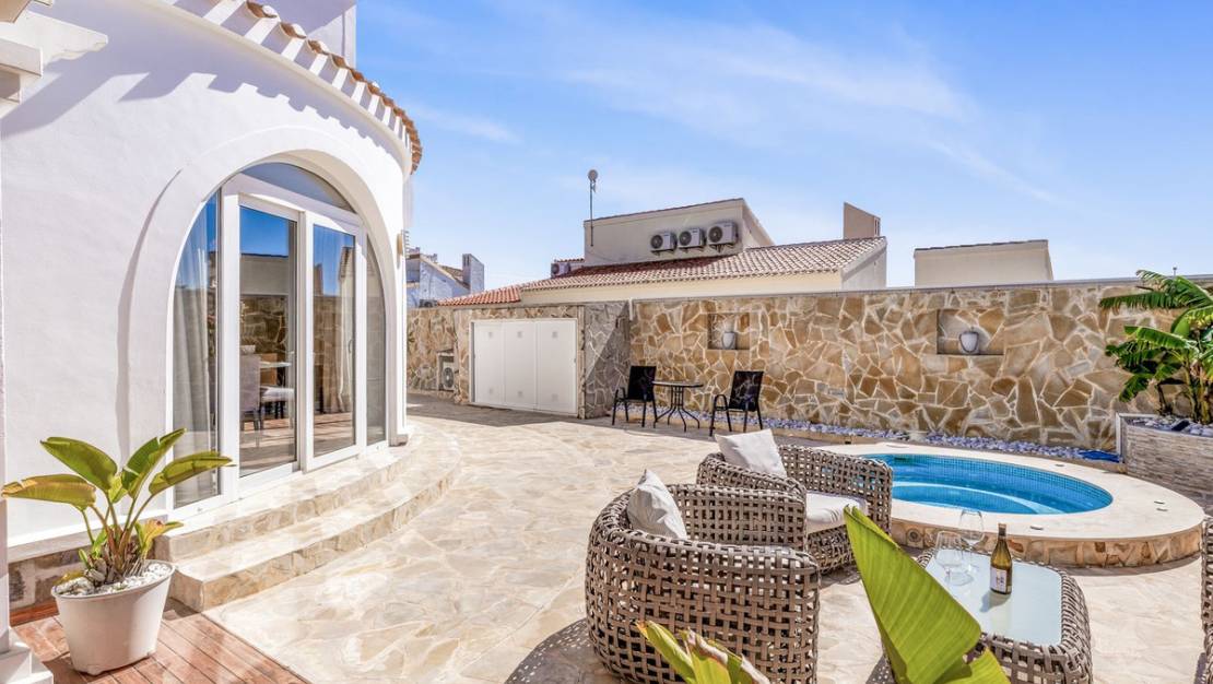 Sale - Villa - Orihuela - La Florida