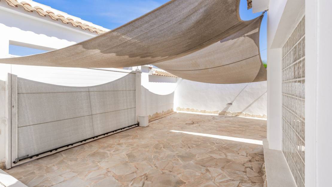 Sale - Villa - Orihuela - La Florida