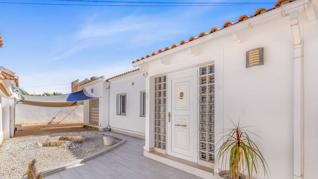 Sale - Villa - Orihuela - La Florida