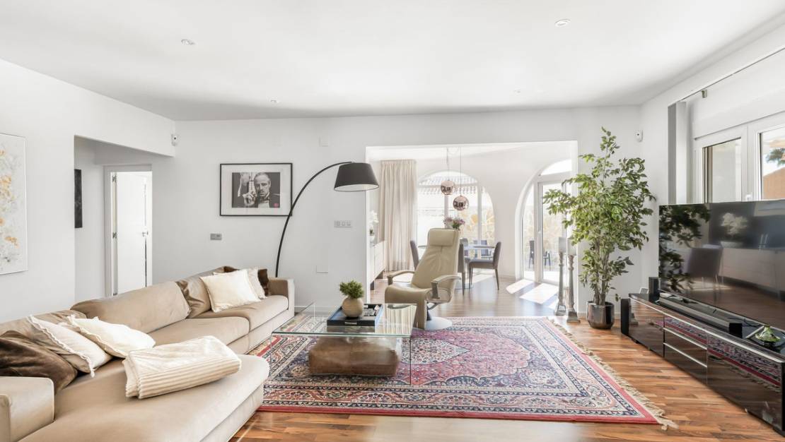 Sale - Villa - Orihuela - La Florida