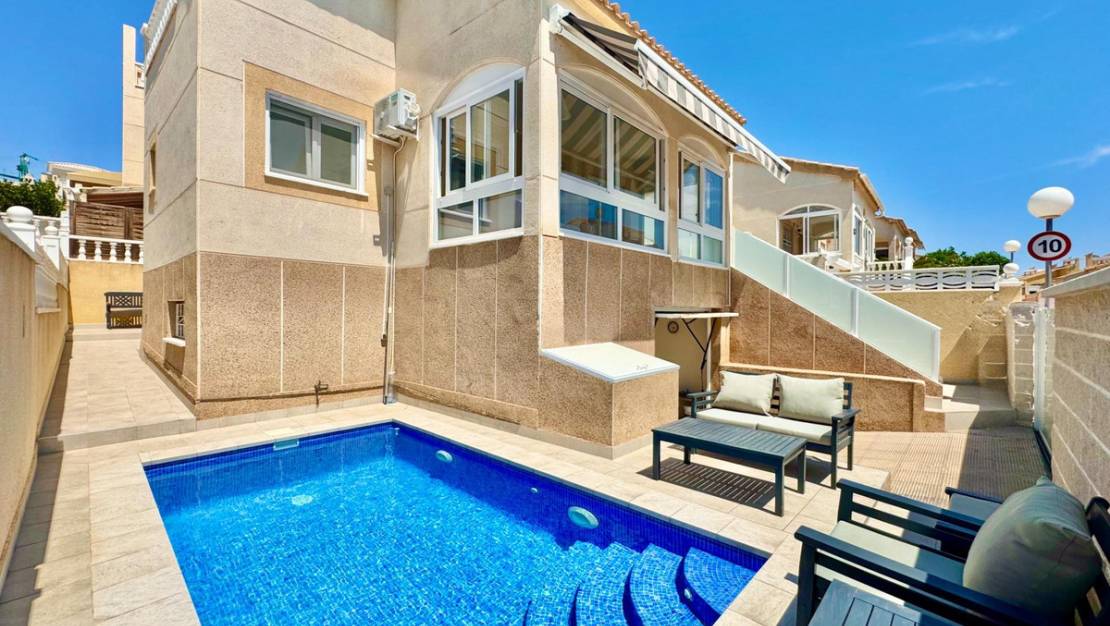 Sale - Villa - Orihuela - La Florida