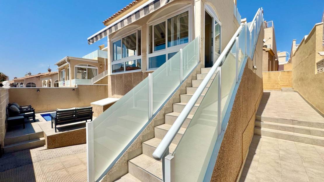 Sale - Villa - Orihuela - La Florida