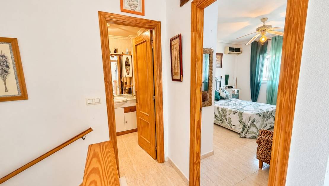 Sale - Villa - Orihuela - La Florida