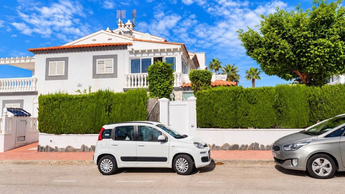 Sale - Villa - Orihuela - La Florida