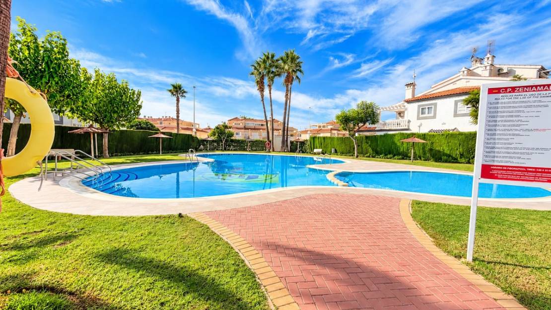 Sale - Villa - Orihuela - La Florida
