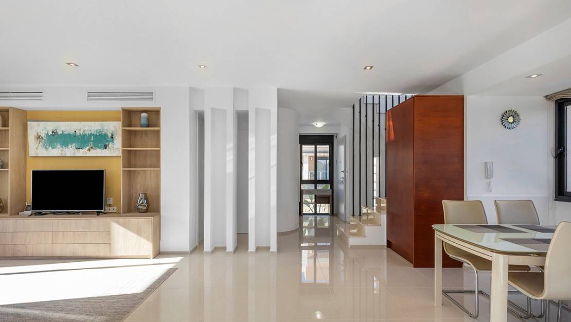 Sale - Villa - Orihuela - La Zenia