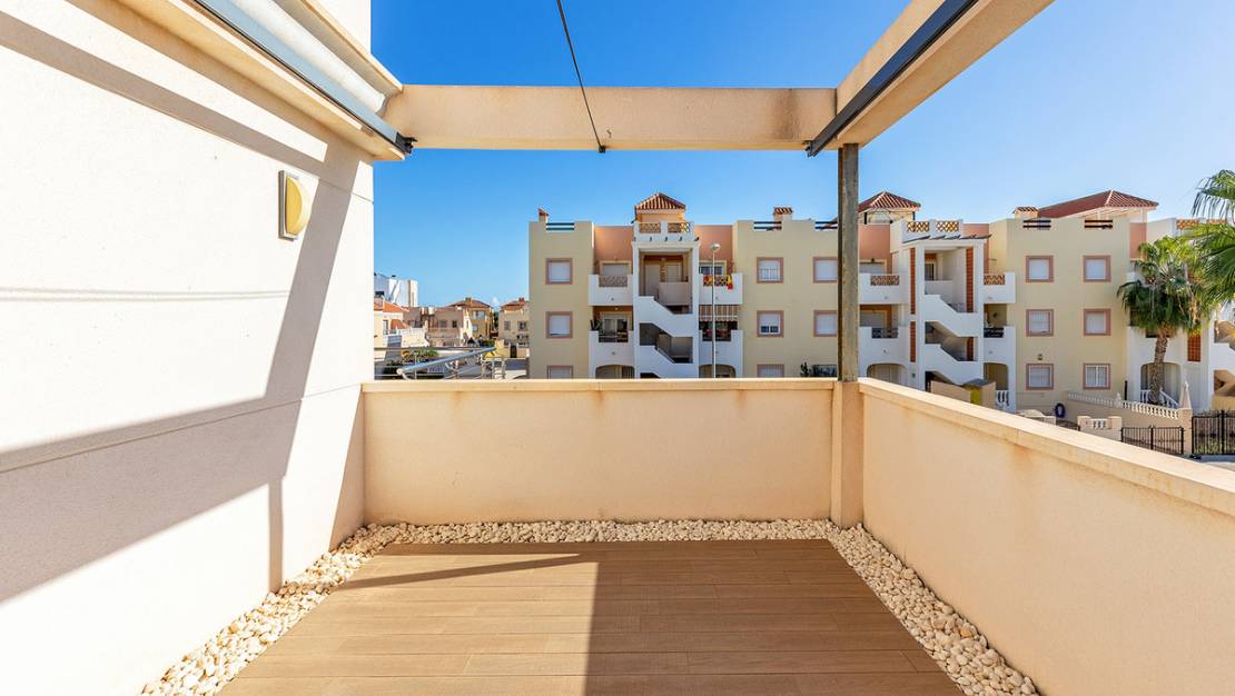 Sale - Villa - Orihuela - La Zenia