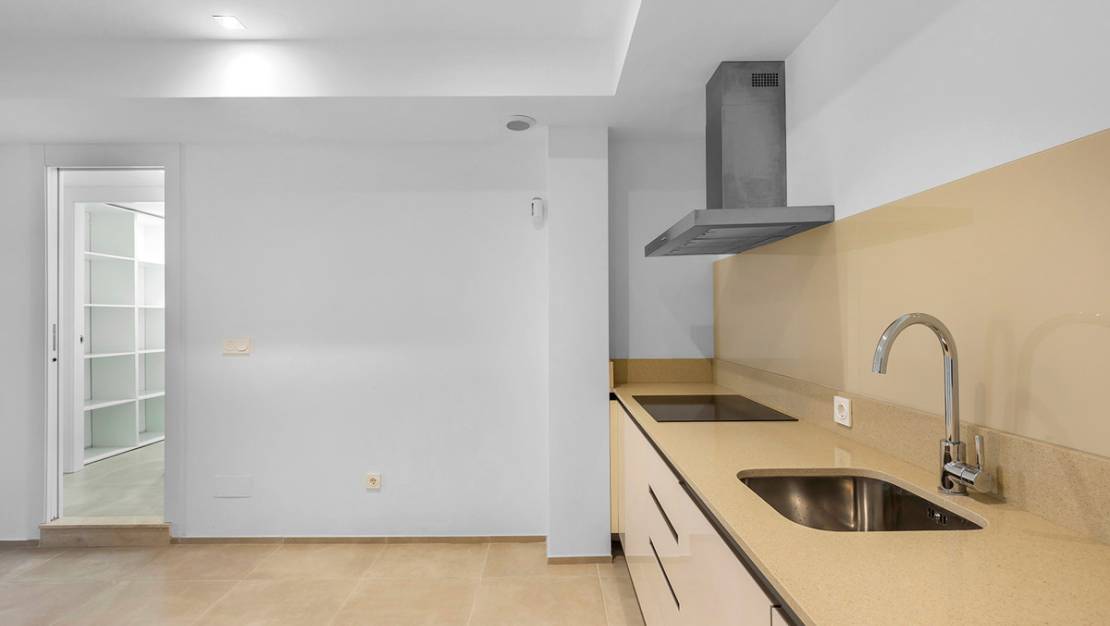 Sale - Villa - Orihuela - La Zenia