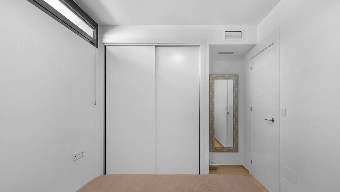 Sale - Villa - Orihuela - La Zenia