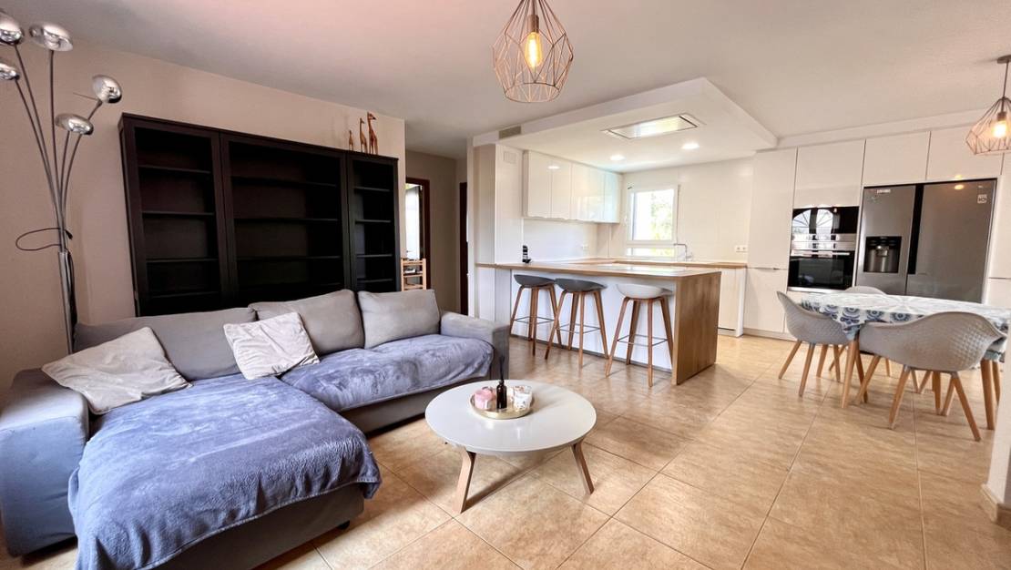 Sale - Villa - Orihuela - La Zenia