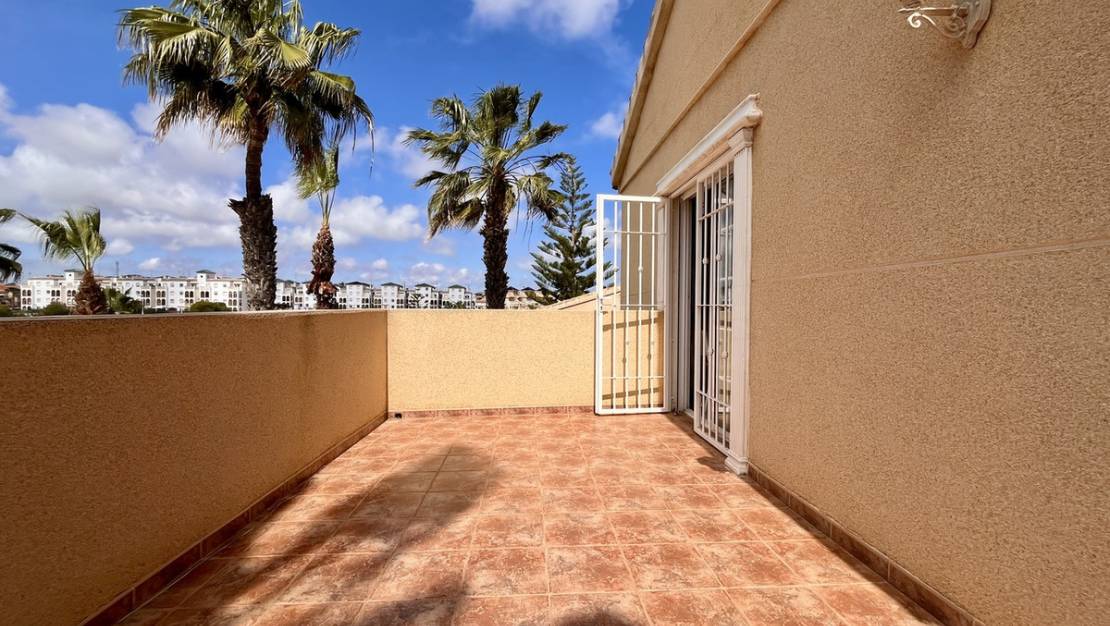 Sale - Villa - Orihuela - La Zenia