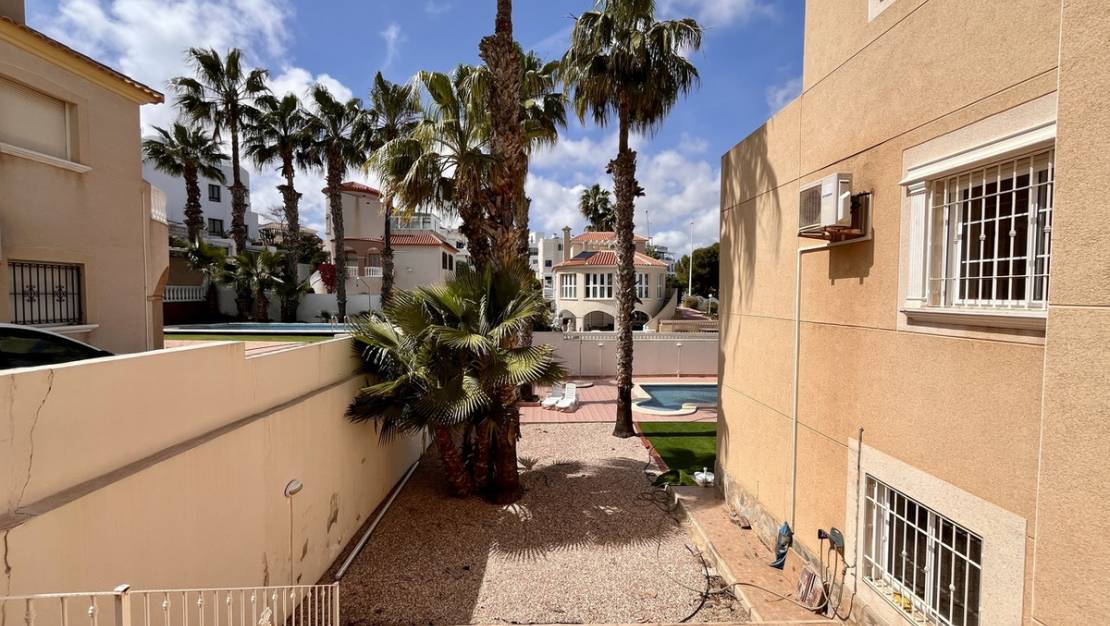 Sale - Villa - Orihuela - La Zenia