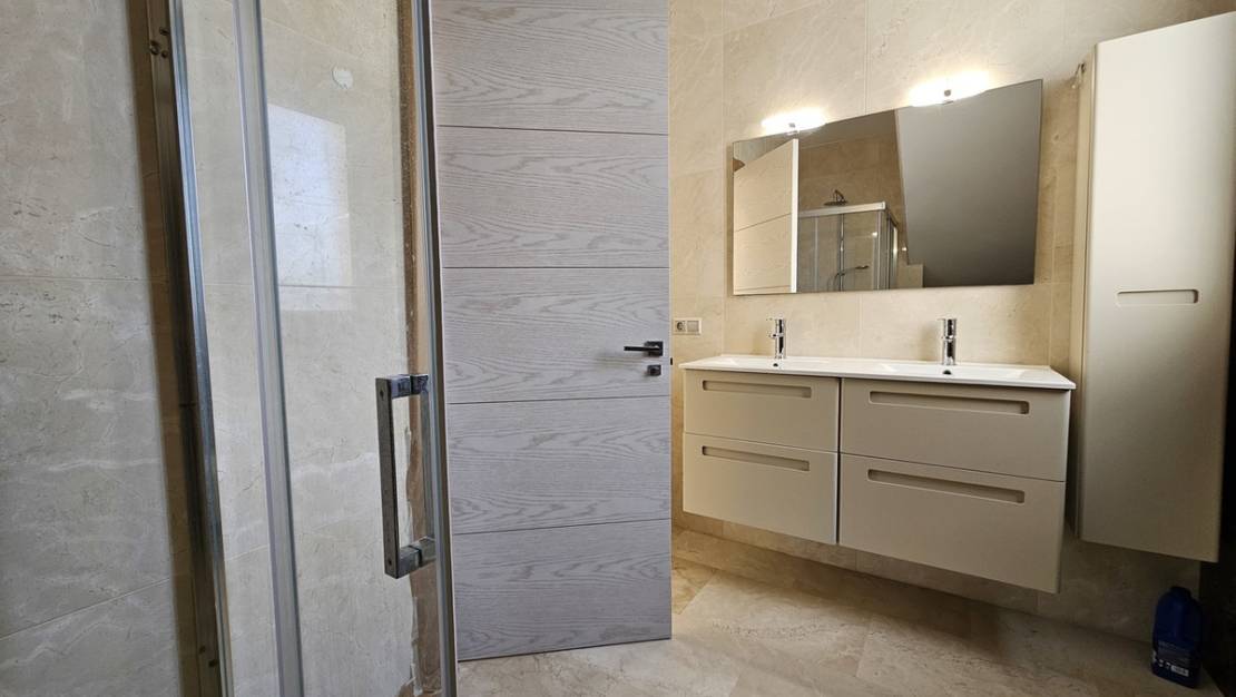 Sale - Villa - Orihuela - La Zenia