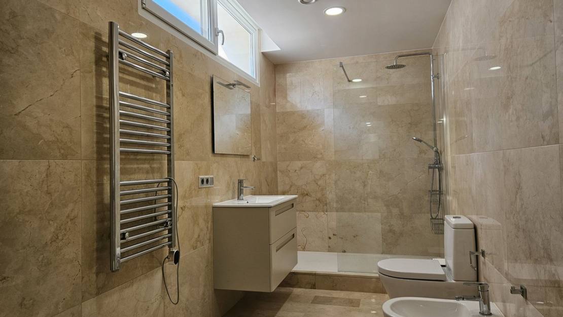 Sale - Villa - Orihuela - La Zenia