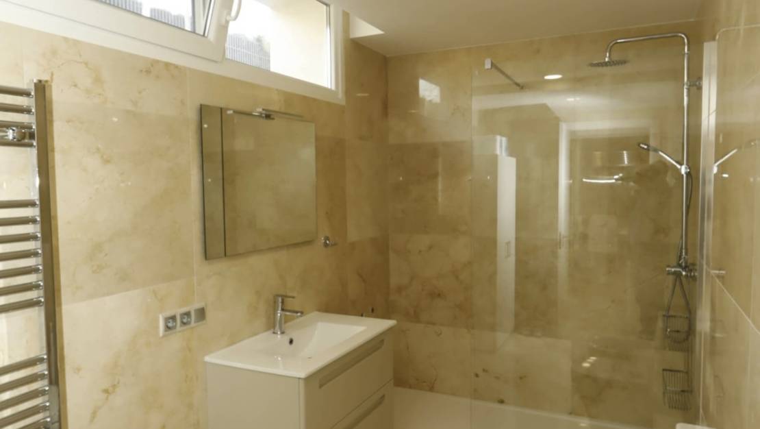 Sale - Villa - Orihuela - La Zenia