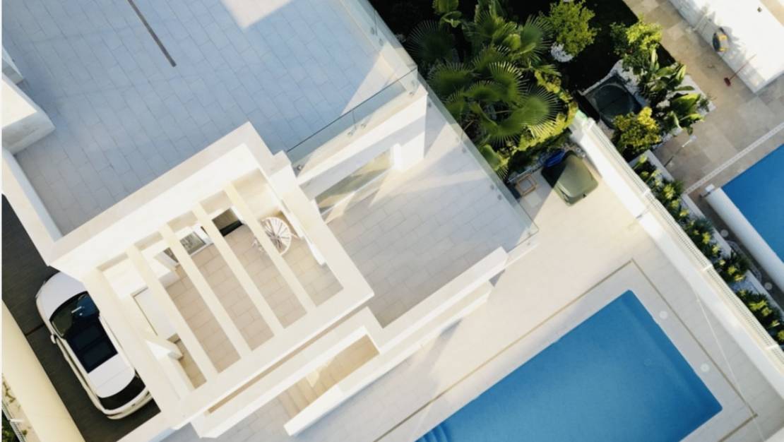 Sale - Villa - Orihuela - La Zenia