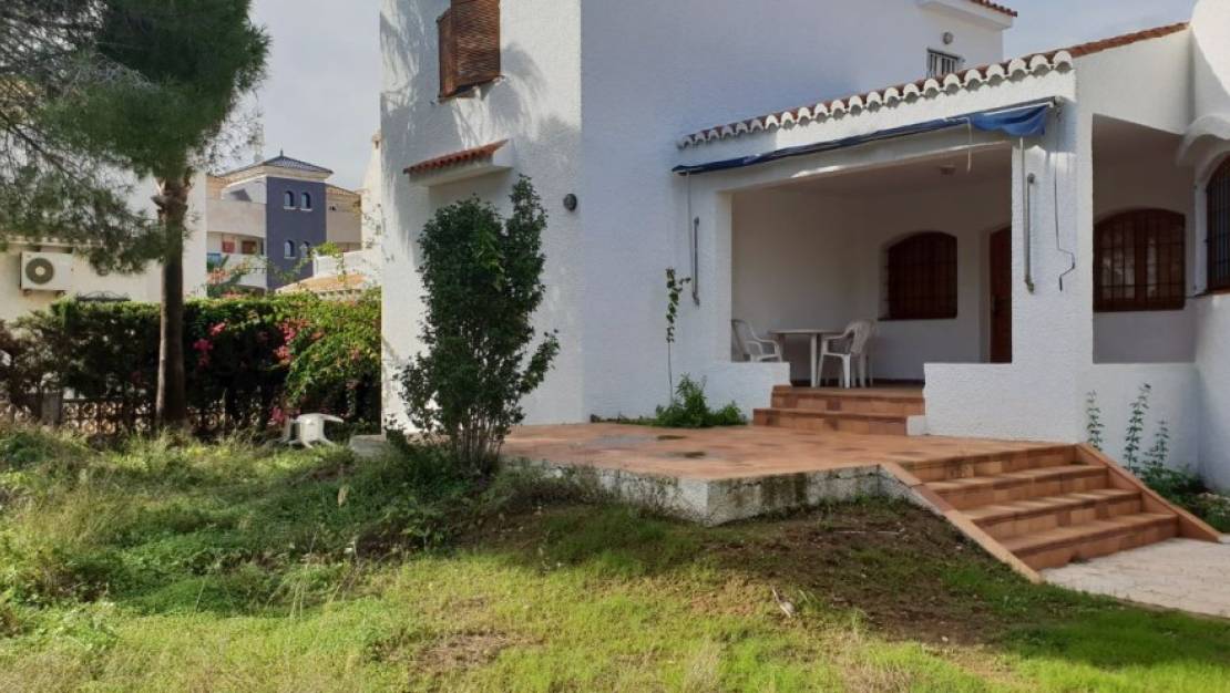 Sale - Villa - Orihuela - La Zenia