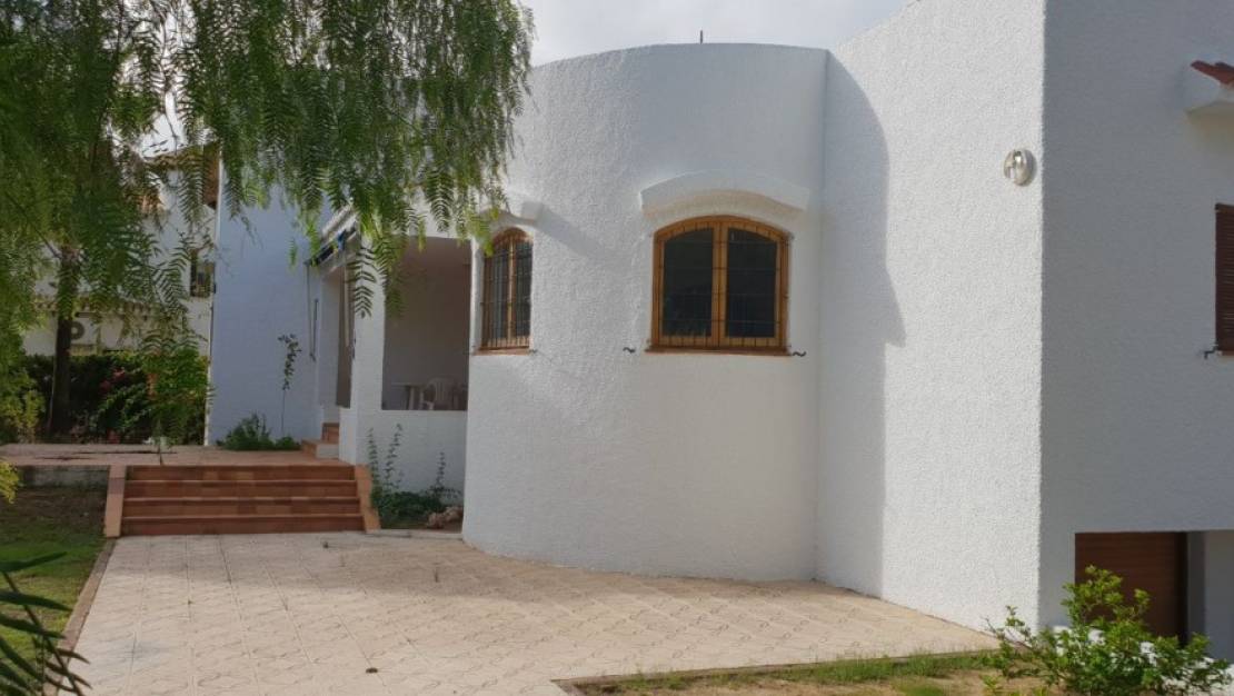 Sale - Villa - Orihuela - La Zenia