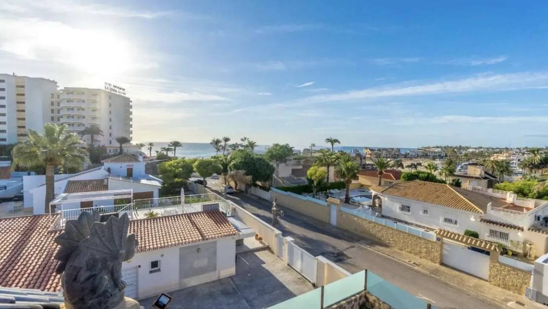 Sale - Villa - Orihuela - La Zenia
