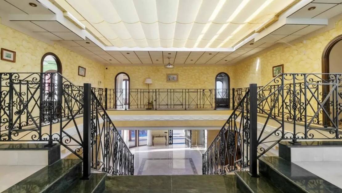 Sale - Villa - Orihuela - La Zenia