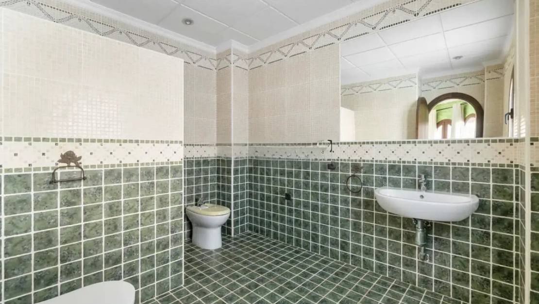 Sale - Villa - Orihuela - La Zenia