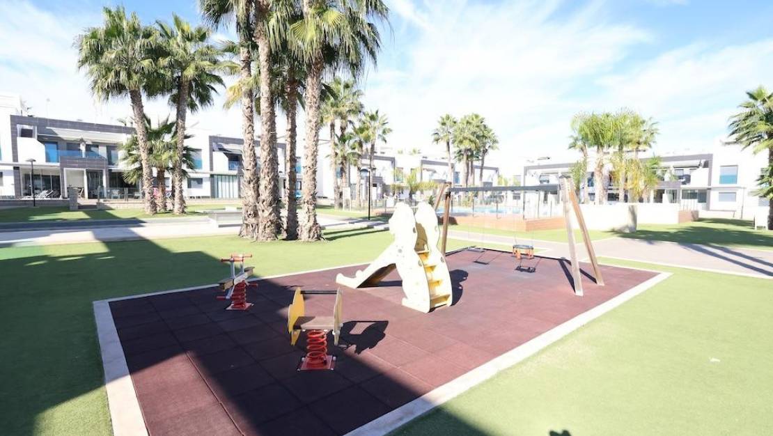 Sale - Villa - Orihuela - La Zenia