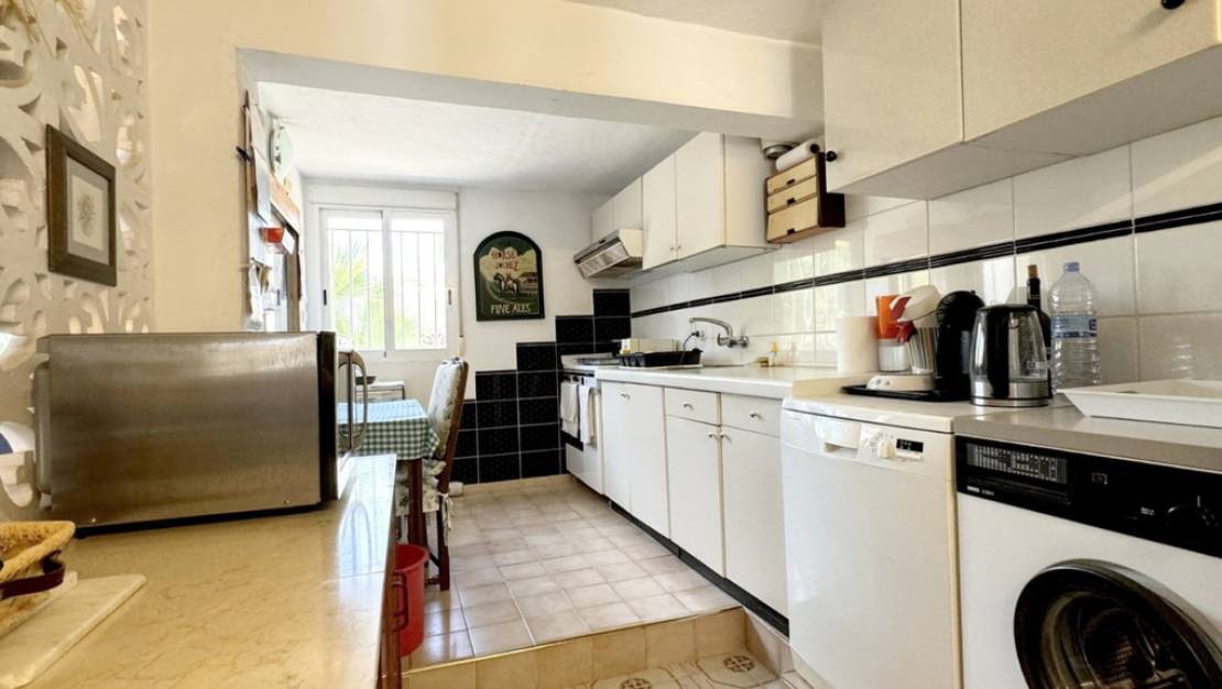 Sale - Villa - Orihuela - La Zenia