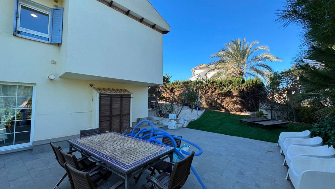 Sale - Villa - Orihuela - La Zenia