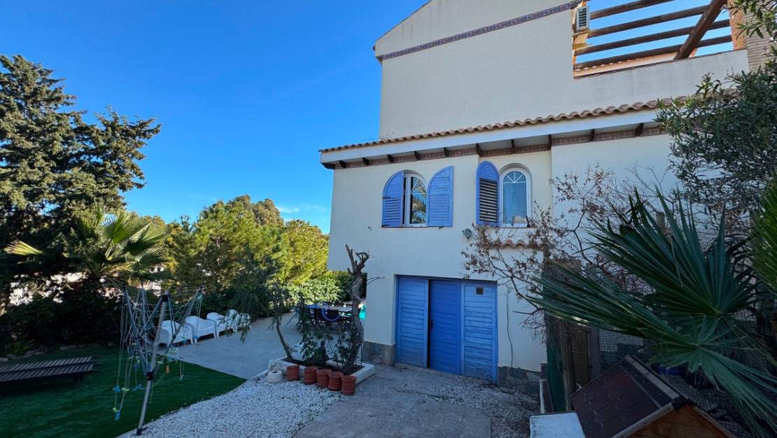 Sale - Villa - Orihuela - La Zenia