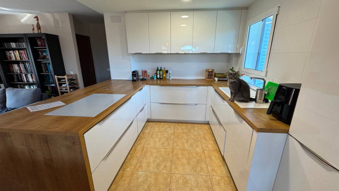 Sale - Villa - Orihuela - La Zenia