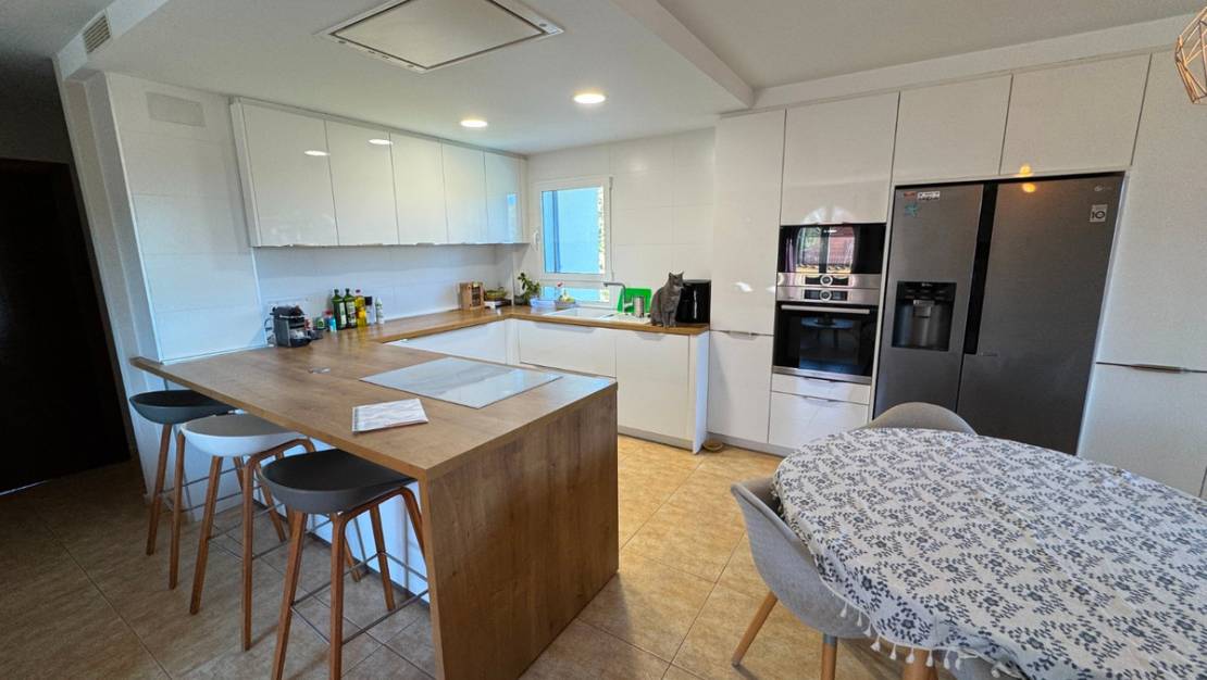 Sale - Villa - Orihuela - La Zenia