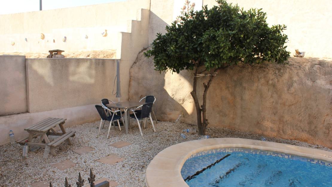 Sale - Villa - Orihuela - La Zenia