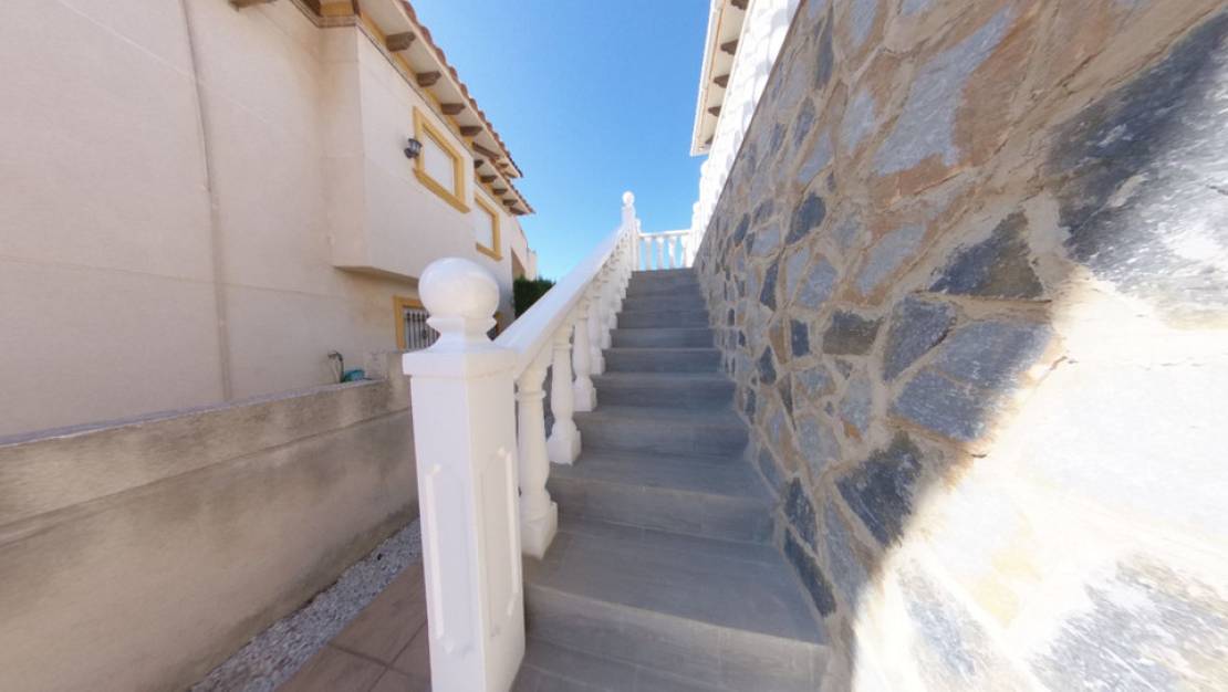 Sale - Villa - Orihuela - La Zenia