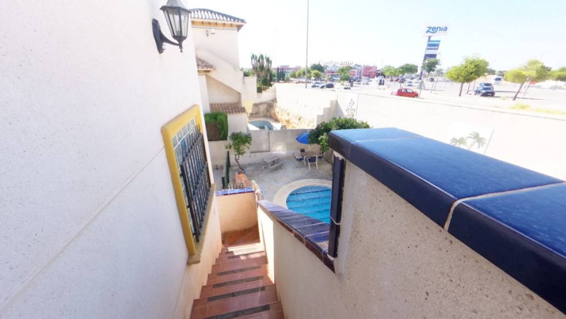 Sale - Villa - Orihuela - La Zenia