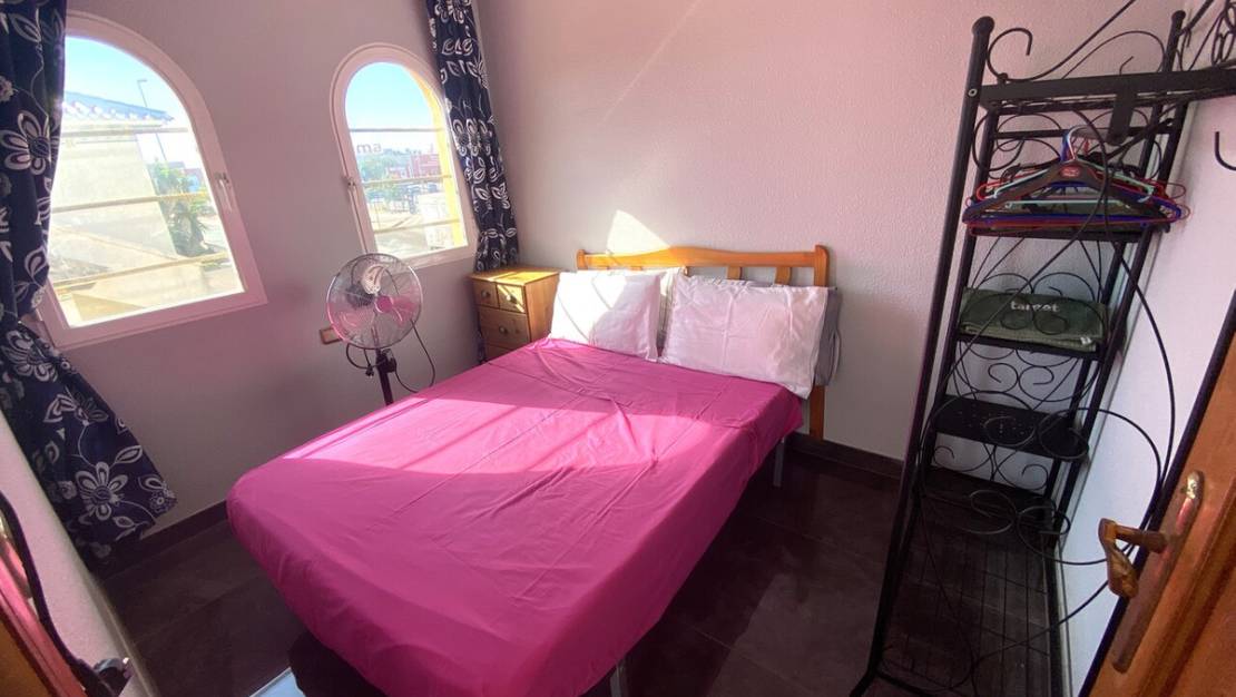 Sale - Villa - Orihuela - La Zenia