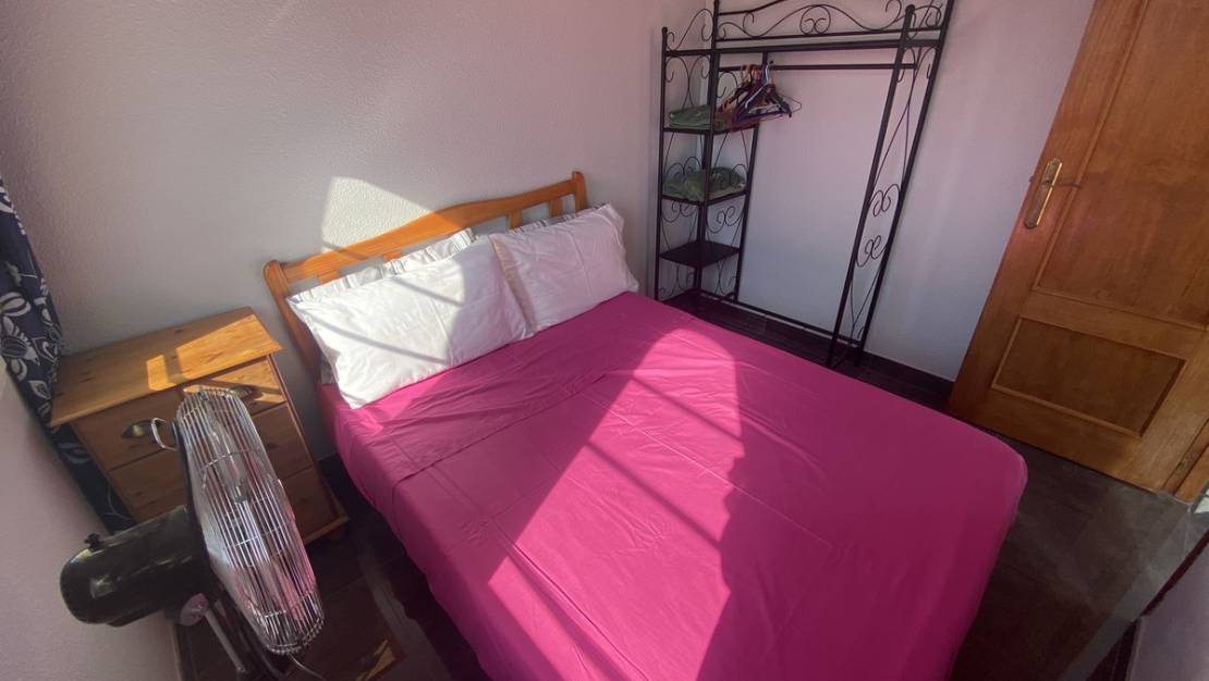 Sale - Villa - Orihuela - La Zenia