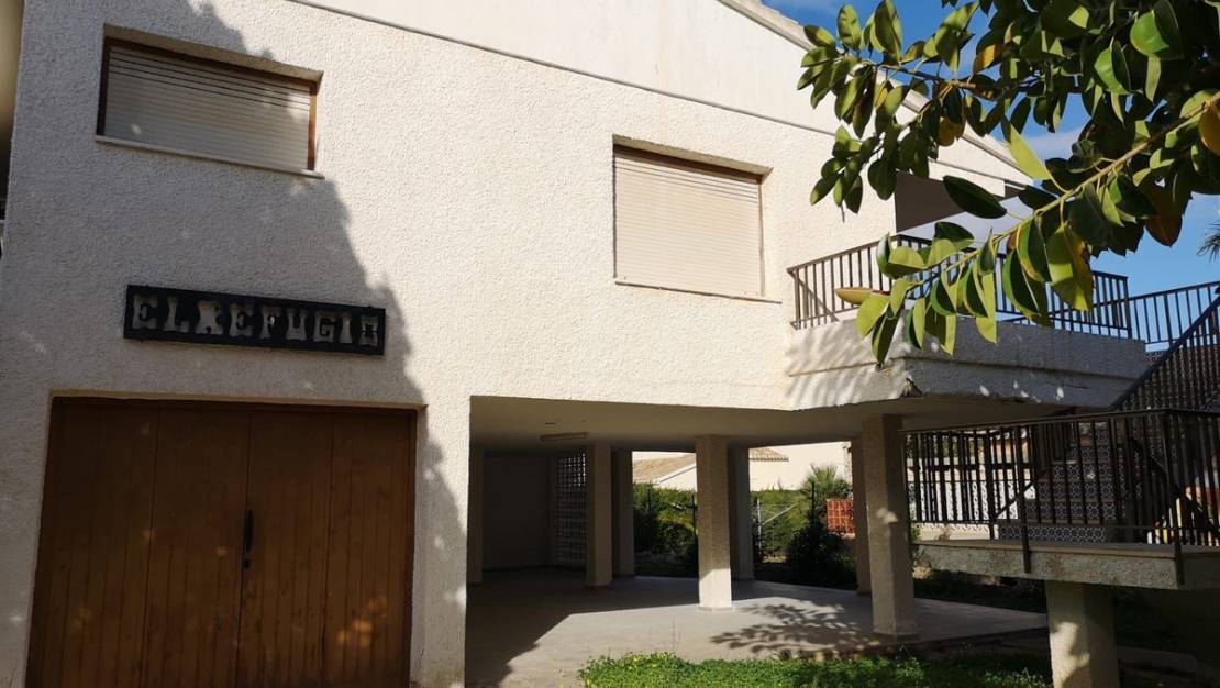 Sale - Villa - Orihuela - La Zenia