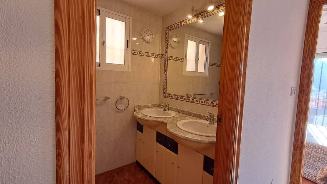 Sale - Villa - Orihuela - La Zenia