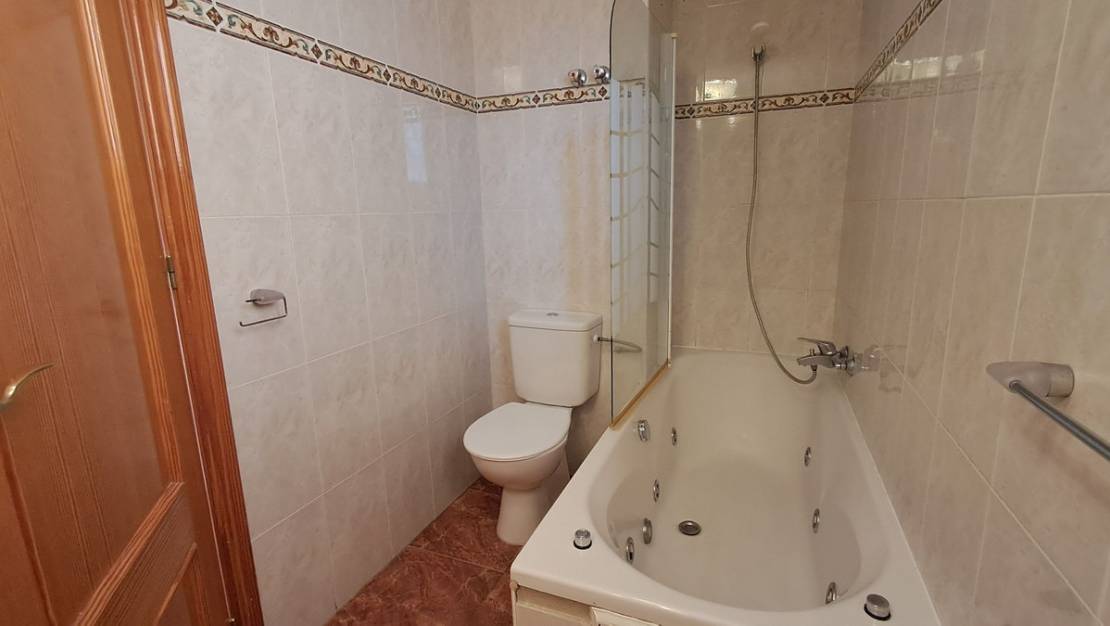Sale - Villa - Orihuela - La Zenia