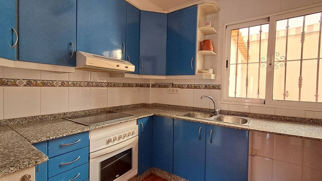 Sale - Villa - Orihuela - La Zenia