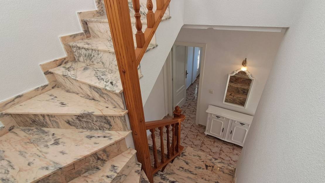 Sale - Villa - Orihuela - La Zenia