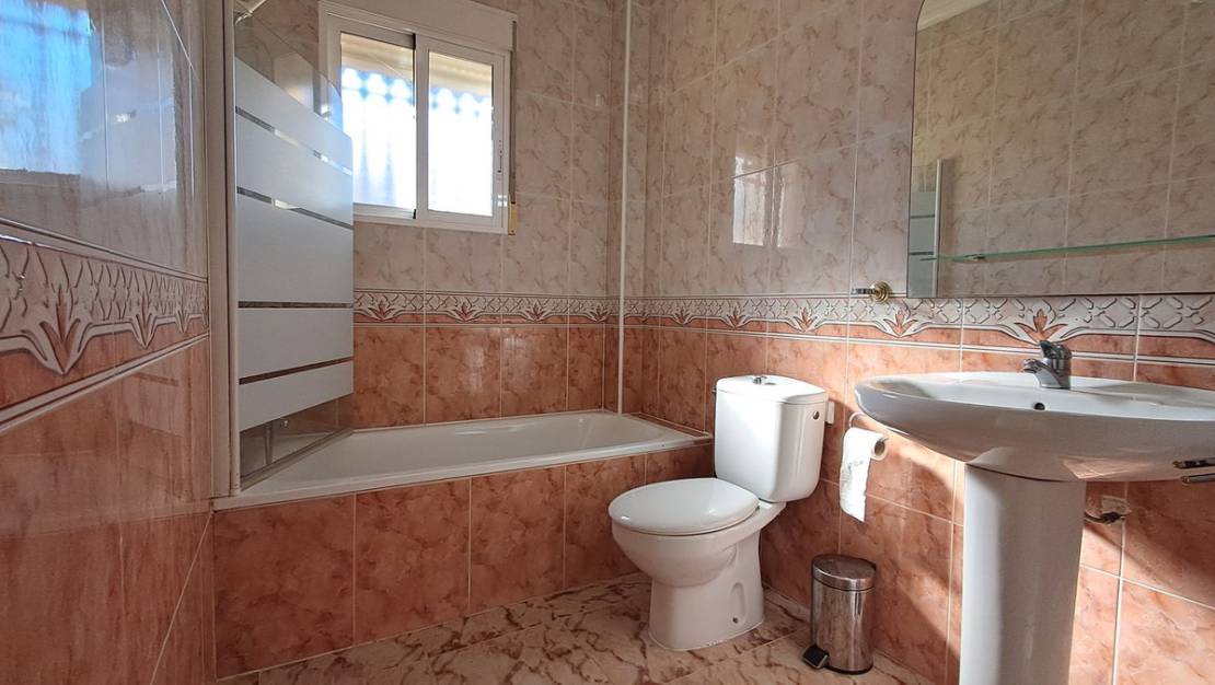 Sale - Villa - Orihuela - La Zenia