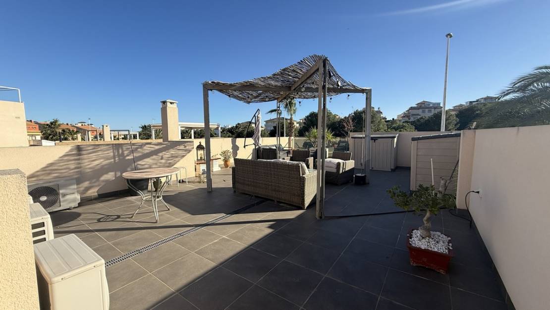 Sale - Villa - Orihuela - La Zenia