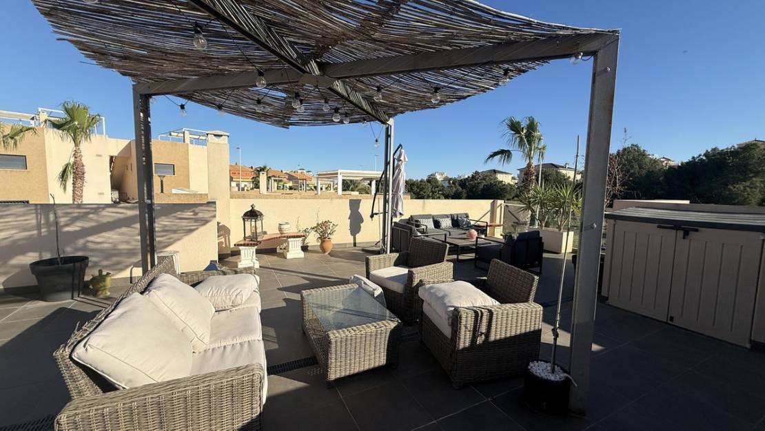 Sale - Villa - Orihuela - La Zenia